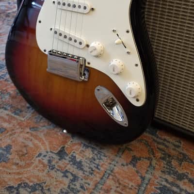 Fender American Vintage '70s Stratocaster 3 tone sunburst Rosewood Fretboard 2005 (Video attached) image 4
