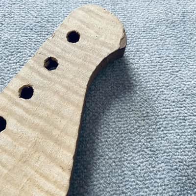 22 Frets Rosewood Fingerboard Guitar Strat Style Maple Neck image 6