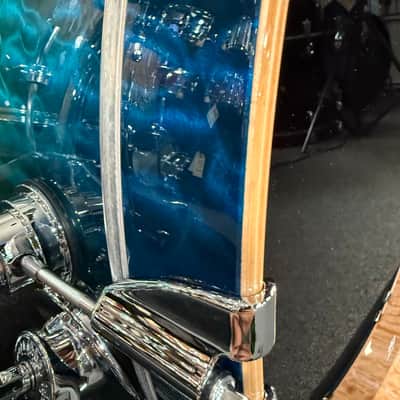 ~WOW!~ DW Collector's Series 333 Pure Maple 5-Piece 10/12/14/16/22 Drum Kit Set in Malibu Fade over Exotic Super Quilted Maple w/ Chrome Hardware image 12