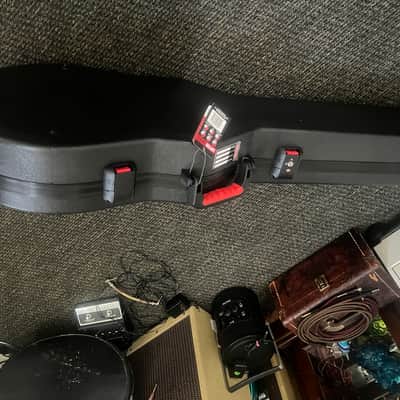 Gator TSA flight case for right handed Les paul New - Black image 6