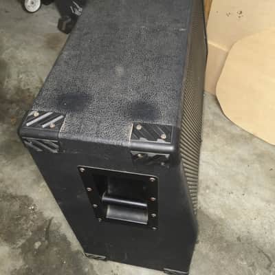 Laney 4x12 guitar cabinet slant front 280-watts 16-Ohm 1992 black image 3
