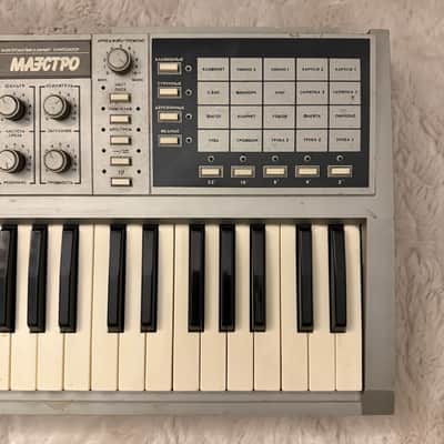 Maestro USSR Soviet Formanta Synth image 3