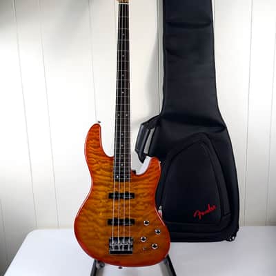FENDER Deluxe Jazz Bass 24-Fret QMT 4-String Bass w/Gig Bag, Seymour Duncan Pickups! image 2