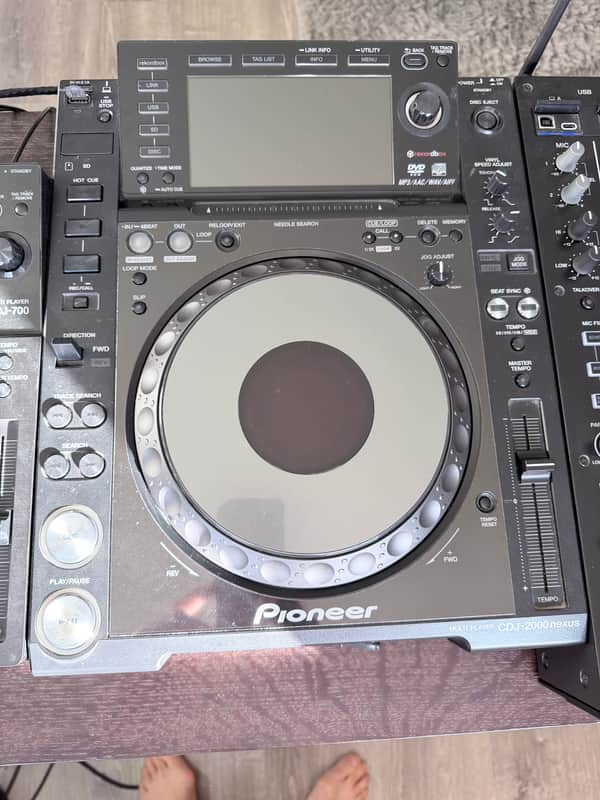Pioneer CDJ-2000 Nexus