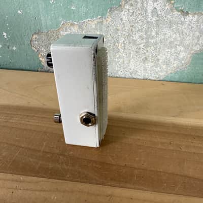 Pigtronix Class A Boost Micro 2018 - White / Black image 3