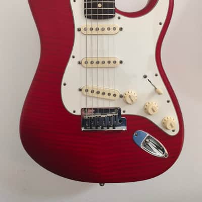 Fender Custom Shop Deluxe Stratocaster Abigail Ybarra Red Hot Pickups Flame Maple image 2
