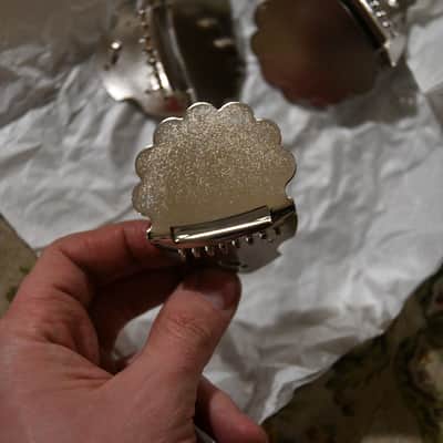 Vintage NOS mandolin "flower" tailpiece, Made in Graslitz (Czechoslovakia), 1940s–1960s image 3