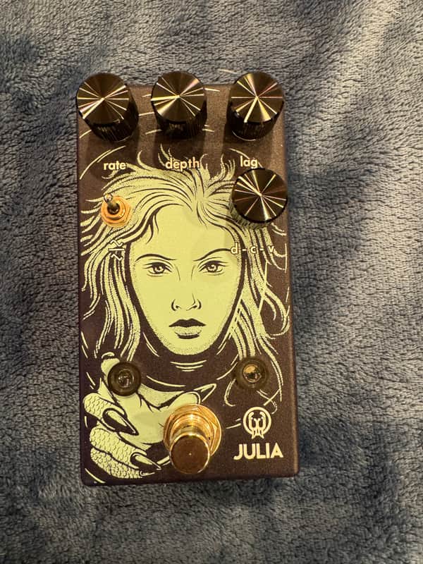 Walrus Audio Julia Chorus / Vibrato V2 2019 - Present - Purple image 1