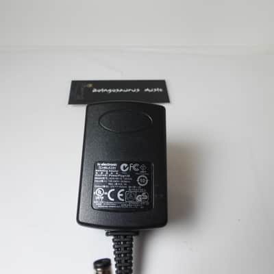 OEM TC Helicon PowerPlug 12B 12-Volt DC Power Supply Vocal Effects Pedal Adapter image 3