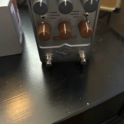 Universal Audio OX Stomp Dynamic Speaker Emulator 2023 - Present - Silver image 6