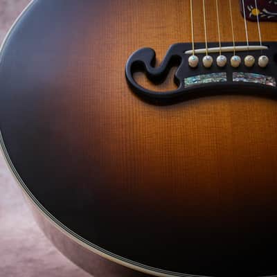 GIBSON USA Custom Shop J-200m Ultimate Quilt "Three Tone + Ebony" (2007) image 9