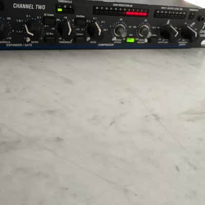 dbx 1066 Dual-Channel Compressor / Limiter / Gate 2010s - Black image 5