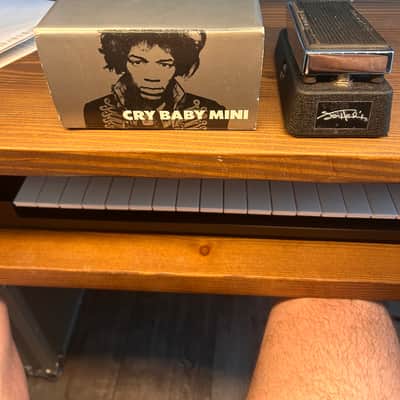 Dunlop JHM9 Jimi Hendrix Signature Cry Baby Mini 2018 - 2019 - Black image 7