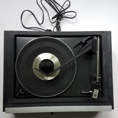 Vintage Panasonic SD-201 Mid-Century AM/FM Stero Turntable Record Player - Not Fully Tested Please Read Description image 9