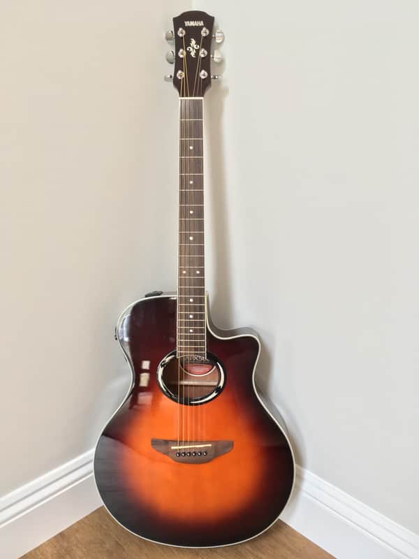 Yamaha APX500 OVS 2011 | Reverb