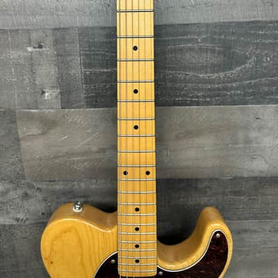 G&L Tribute ASAT Classic in natural finish with the maple board image 3