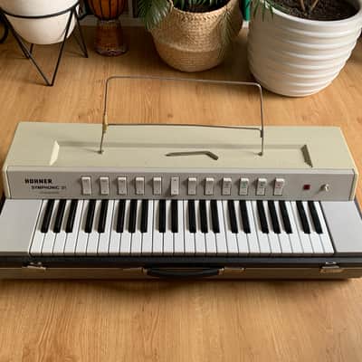 Hohner Symphonic 31 '60s - wooden image 10