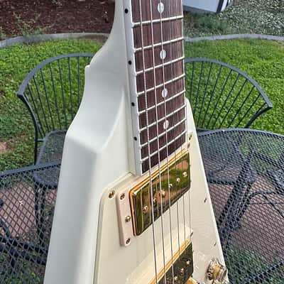 Gibson '70s Flying V 2020 - Present - Classic White image 7