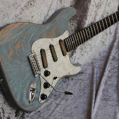 Build to order GB Liuteria Traditional Strato blue jeans relic image 2