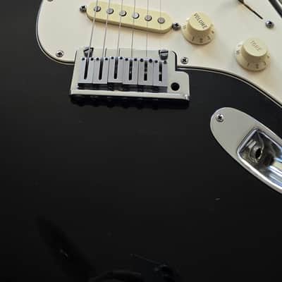 Fender 40th Anniversary American Standard Stratocaster with Rosewood Fretboard 1994 - Black image 23