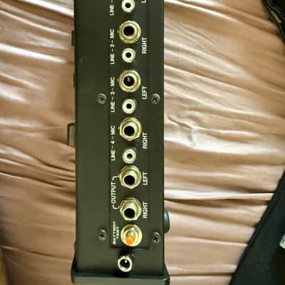 Realistic 4 Channel Stereo Microphone Mixer No Idea - Black image 3