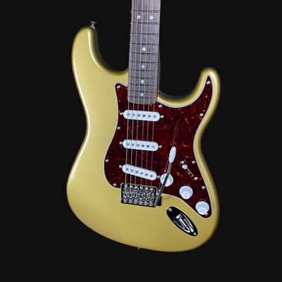 Squier Limited Edition FSR Squier Classic Vibe 60s Strat Electric Guitar in Aztec Gold image 2
