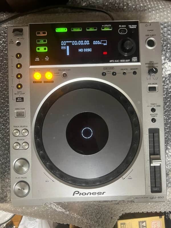 Pioneer CDJ-850 Professional Multi / USB Player 2010s vintage image 1