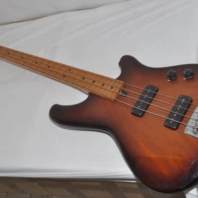 YAMAHA Super Bass 500S Electric Guitar Ref No 6935 image 1