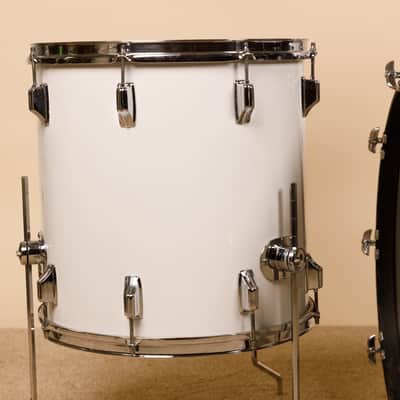 1970s Rogers "New England White" Drum Set 14x22 9x13 16x16 image 6