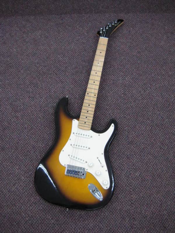 Epiphone "Strat" Copy image 1