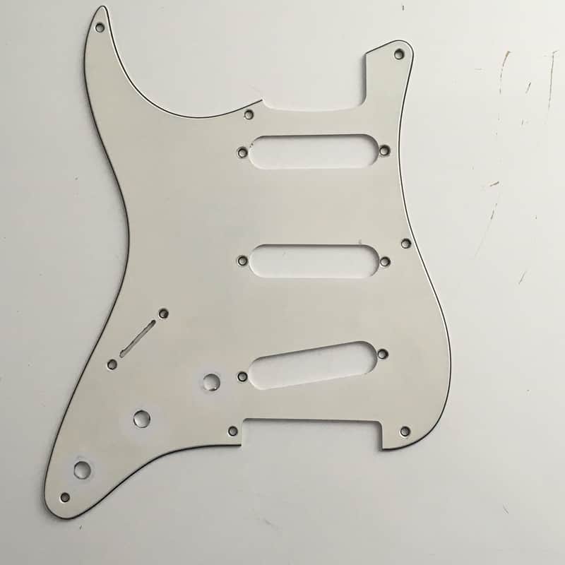 ? Custom Strat Custom Lefty Pickguard 3 Ply Parchment / White