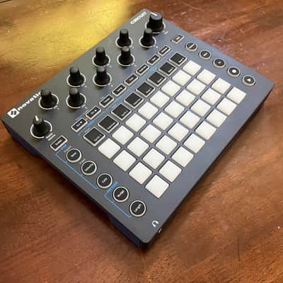 Novation Circuit Groovebox 2015 - 2021 - Black image 9