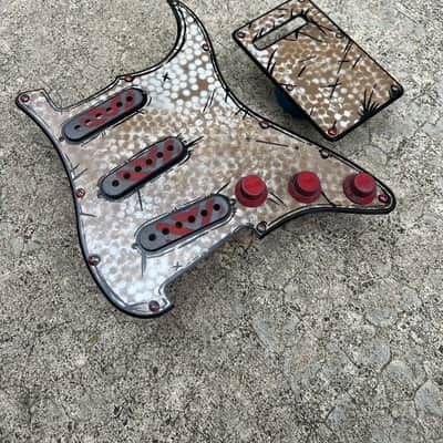 🎨 Custom Hand-Painted Stratocaster Pickguard Set (SSS) + Backplate — Rusted Relic Red-Core Design — 48/50/52mm Spacing image 12