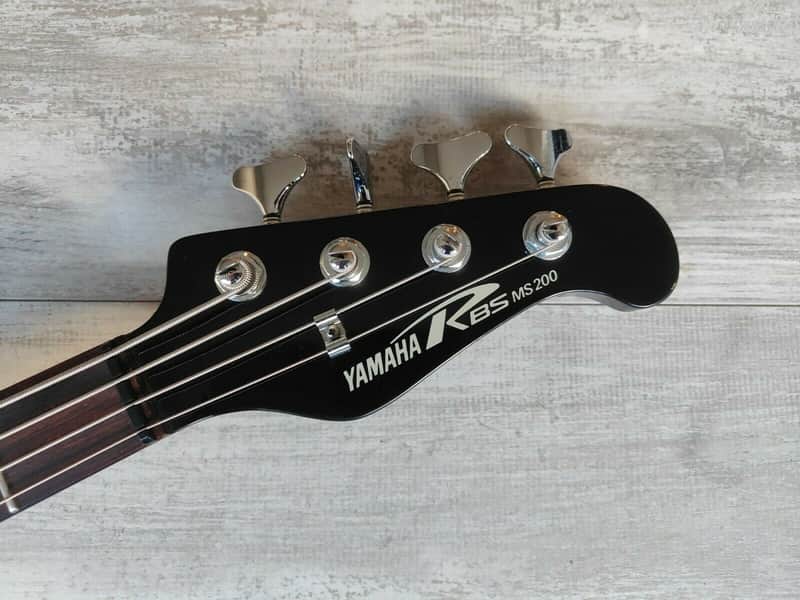 楽器・機材 YAMAHA ヤマハ ミディアムスケール PJタイプエレキベース