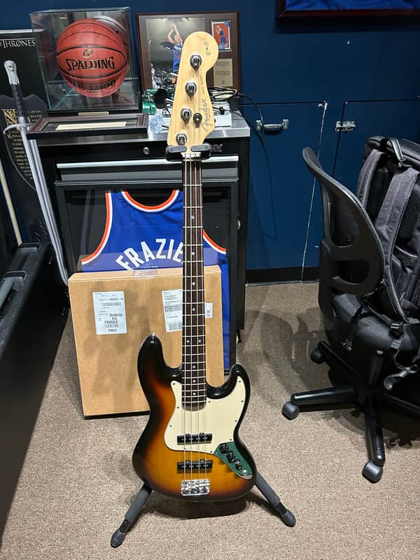 Fender 60th Anniversary American Jazz Bass 2005 - 2006 - 3-Color Sunburst image 1