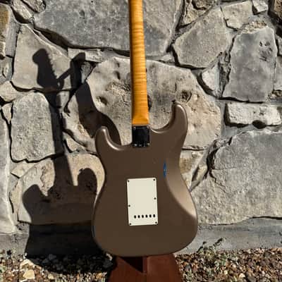 Fender Custom Shop 1965 Stratocaster Shoreline Gold over Lake Placid Blue 2022 - Shoreline Gold over Lake Placid Blue image 13