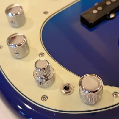 Left Handed 2022 Fender Player Plus Precision PJ bass Bel Air Blue fully loaded body image 2