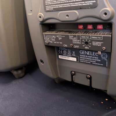 Genelec 8050B 8" Powered Nearfield Studio Monitor (Pair) 2013 - 2021 - Gray image 4
