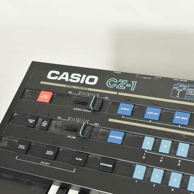 Casio CZ-1 61-Key Keyboard Synthesizer with Carrying Case CG006Q7 image 2