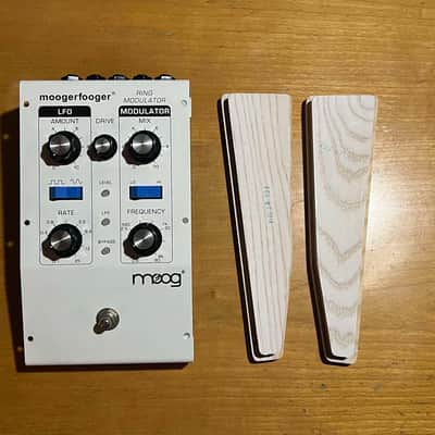 Moog MF-102 Moogerfooger Ring Modulator - White image 6