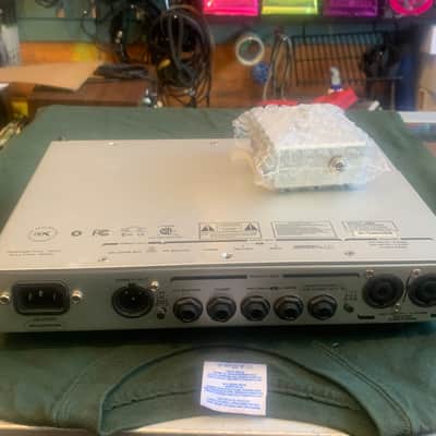 Gallien-Krueger MB800 800w Ultra Light Bass Head 2010s - Silver image 4