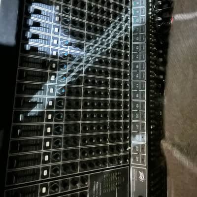 Peavey Mark Series III 24 Channel Mixing Board with Hardcase 1979 image 4