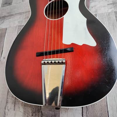 Airline Parlor Size 60's - Red to black burst w/ hardcase image 5