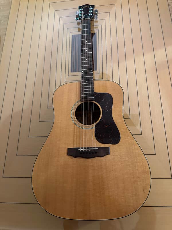 Guild D-35NT 1979 - Natural image 1