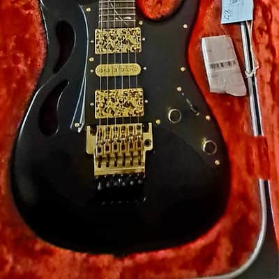 2025 Ibanez Pia Onyx Black 8 months old Steve Vai Signature image 1