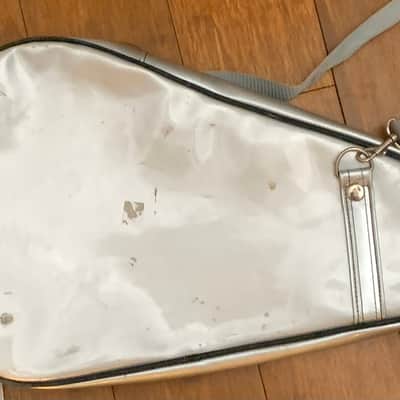 Suzuki OM-27 Omnichord with Power Adapter & Original Soft Case / Packaging 1981 - Ivory image 4