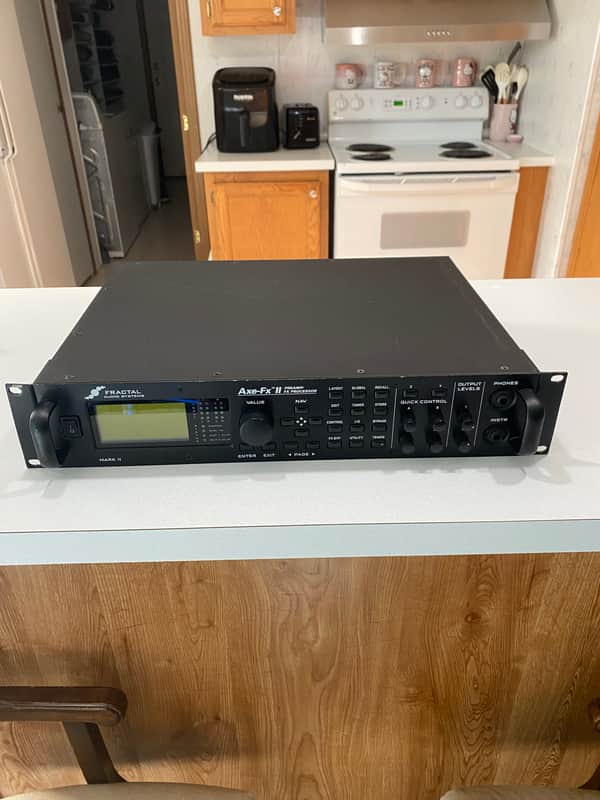 Fractal Audio Axe-FX II Mark II 2012 - 2018 - Black image 1