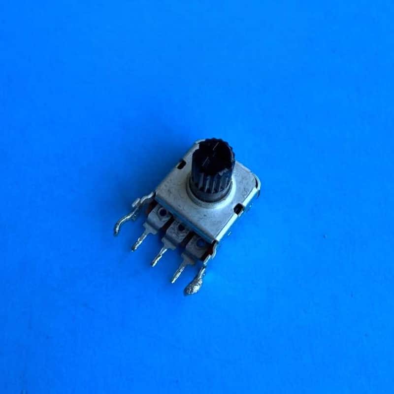 KURZWEIL PC88 Keyboard Piano Part: LCD Screen Contrast Adj Potentiometer B10K image 1