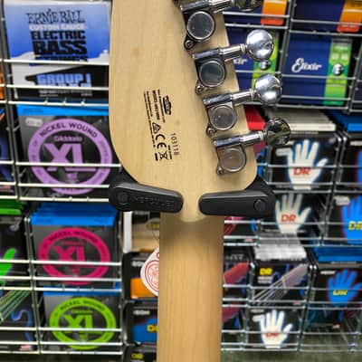 Vox Mini Mk III travel guitar teardrop shape in marble /white finish image 11