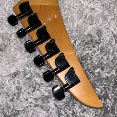 Vintage 1986 Kramer Vanguard American series electric guitar Floyd rose Seymour Duncans 1986 image 14